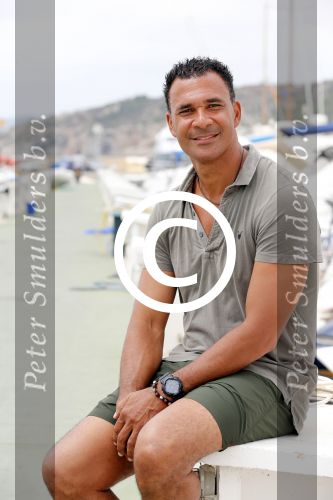 Ibiza 12 juli 2012
Ruud Gullit met zijn dochters Felicity Chermaine Joelle en zoon Maxim Gulli op vakantie op ibiza.
Peter Smulders bv