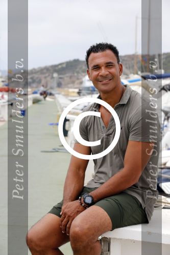 Ibiza 12 juli 2012
Ruud Gullit met zijn dochters Felicity Chermaine Joelle en zoon Maxim Gulli op vakantie op ibiza.
Peter Smulders bv