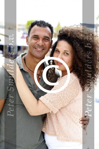Ibiza 12 juli 2012
Ruud Gullit met zijn dochters Felicity Chermaine Joelle en zoon Maxim Gulli op vakantie op ibiza.
Peter Smulders bv