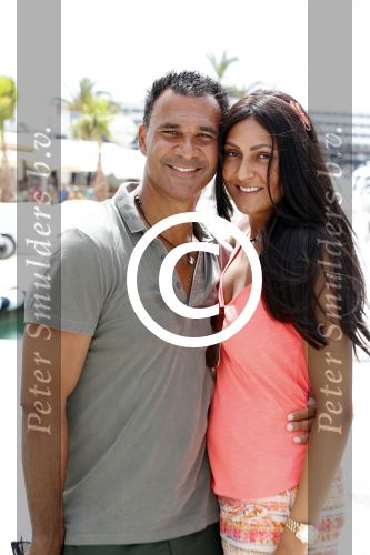 Ibiza 12 juli 2012
Ruud Gullit met zijn dochters Felicity Chermaine Joelle en zoon Maxim Gulli op vakantie op ibiza.
Peter Smulders bv