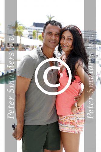 Ibiza 12 juli 2012
Ruud Gullit met zijn dochters Felicity Chermaine Joelle en zoon Maxim Gulli op vakantie op ibiza.
Peter Smulders bv