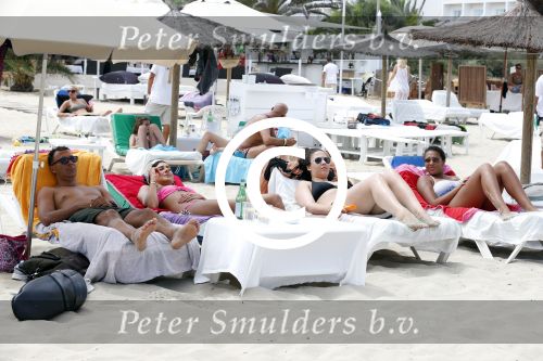 ibiza 12 juli 2012
Ruud Gullit met zijn kinderen Maxim Joelle Felicity en Chermaine op het strand.
Peter Smulders bv