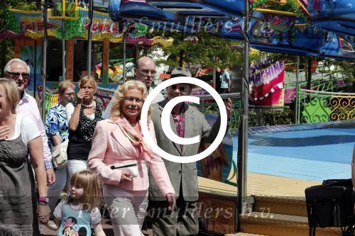 Laren 30 juni 2012
Sjoerd Pleijsier op de kermis van Laren.
Peter Smulders bv