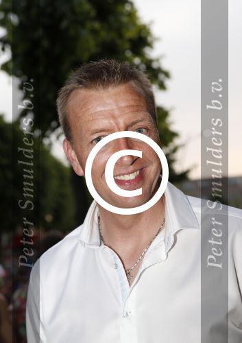 Uden 18 juni 2013
Tros Muziek feest op de markt in Uden. jannes
Peter Smulders bv