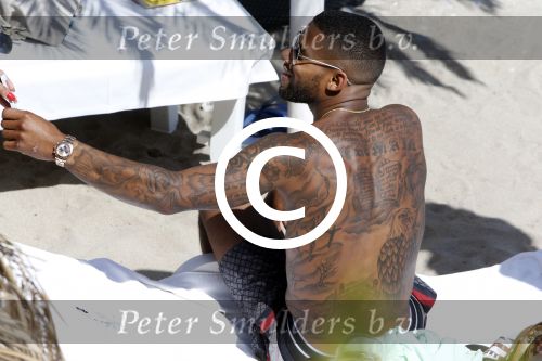 Ibiza 15 juni 2013
Jermain Lens speler van het nederlands elftal op vakantie op ibiza. Jeremain heeft verschillende tatoos.
Peter Smulders bv