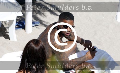 Ibiza 15 juni 2013
Jermain Lens speler van het nederlands elftal op vakantie op ibiza. Jeremain heeft verschillende tatoos.
Peter Smulders bv