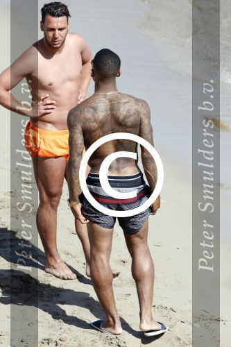 Ibiza 15 juni 2013
Jermain Lens speler van het nederlands elftal op vakantie op ibiza. Jeremain heeft verschillende tatoos.
Peter Smulders bv