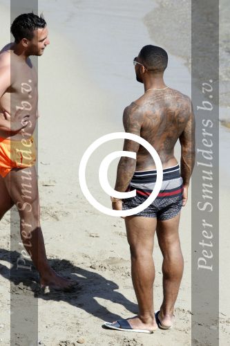 Ibiza 15 juni 2013
Jermain Lens speler van het nederlands elftal op vakantie op ibiza. Jeremain heeft verschillende tatoos.
Peter Smulders bv