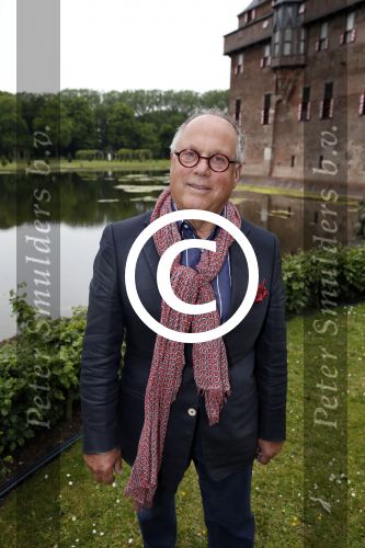 Haarzuilens 12 juni 2013
Haringparty op kasteel de Haar in Haarzuilens. Joop Braakhekke
Peter Smulders bv