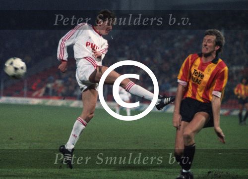 Eindhoven, 8 Februari 1989
2e Wedstrijd tussen PSV-KV Mechelen, eindstand 1-0
Juul Ellerman
Foto Peter Smulders BV