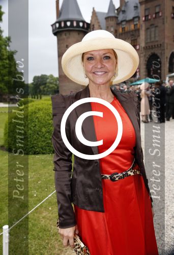 Haarzuilens 12 juni 2013
Haringparty op kasteel de Haar in Haarzuilens. Mariska v kolck
Peter Smulders bv