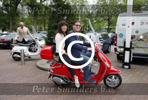 Amsterdam 19 juni 2013
Haringparty in het hilton hotel. Martijn en Amanda Krabbe op vespa scooter
Peter Smulders bv