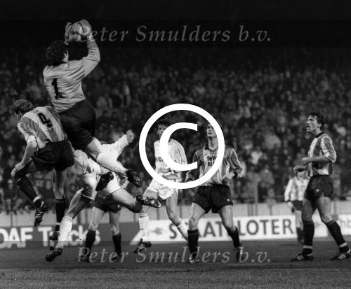 Eindhoven, 8 Februari 1989
2e Wedstrijd tussen PSV-KV Mechelen, eindstand 1-0
Michel Peudhomme  Johhny Bosman
Foto Peter Smulders BV