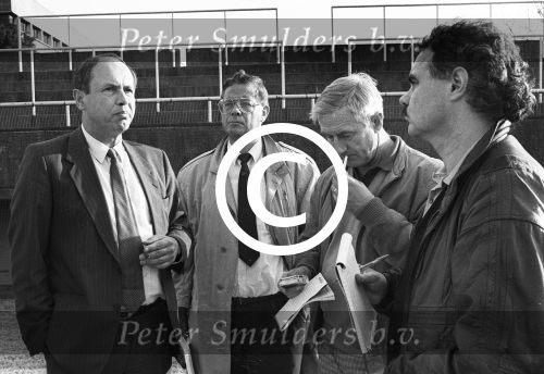 Tokio, 9 December 1988
Training PSV met Nederlandse Ambassadeur Japan en o.a. Martin v d Kimmenade
Foto Peter Smulders BV