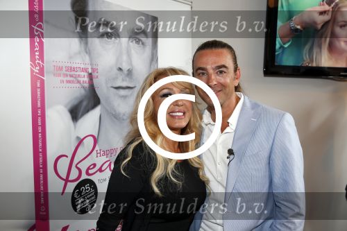 Amsterdam 21 juni 2013
Presentatie boek Tom Sebastian bij de westergasfabriek. Patricia Paay
Peter Smulders bv