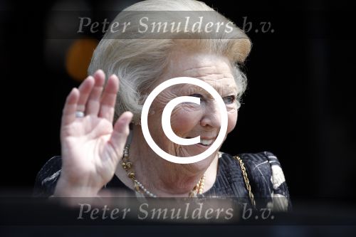 Amsterdam 18 juni 2013
Uitreiking zilveren anjers door prinses Beatrix in het paleis op de dam.
Peter Smulders bv