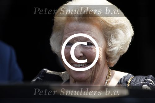 Amsterdam 18 juni 2013
Uitreiking zilveren anjers door prinses Beatrix in het paleis op de dam.
Peter Smulders bv