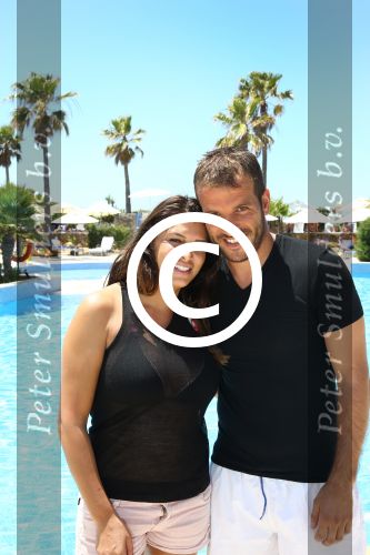 Sevilla, 19 en 20 Juni 2013
Rafel v d Vaart met zijn vriendin Sabia Boulahrouz en hun drie kinderen
Damian v d Vaart, Amaya Boulahrouz en Daamin Boulahrouz op het strand en bij hun hotel voor hun gezamelijk eerste vakantie samen.
Foto Peter Smulders BV