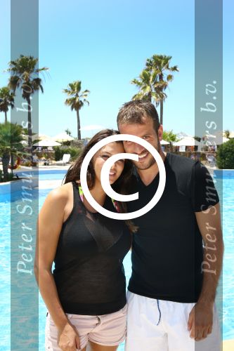 Sevilla, 19 en 20 Juni 2013
Rafel v d Vaart met zijn vriendin Sabia Boulahrouz en hun drie kinderen
Damian v d Vaart, Amaya Boulahrouz en Daamin Boulahrouz op het strand en bij hun hotel voor hun gezamelijk eerste vakantie samen.
Foto Peter Smulders BV