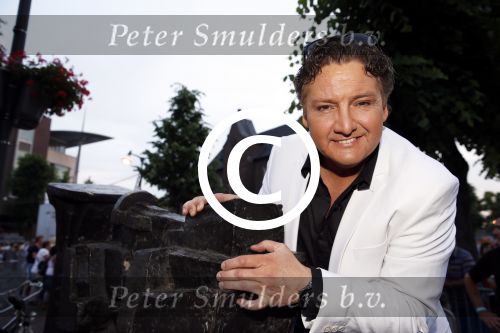 Uden 18 juni 2013
Tros Muziek feest op de markt in Uden. Rene Froger
Peter Smulders bv