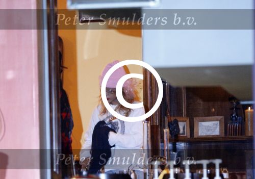 Amsterdam 22 juni 2013
Zangeres Rihanna in coffeeshop de greenhouse in amsterdam en daarna bij het Amstel hotel.
Peter Smulders bv