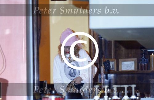 Amsterdam 22 juni 2013
Zangeres Rihanna in coffeeshop de greenhouse in amsterdam en daarna bij het Amstel hotel.
Peter Smulders bv