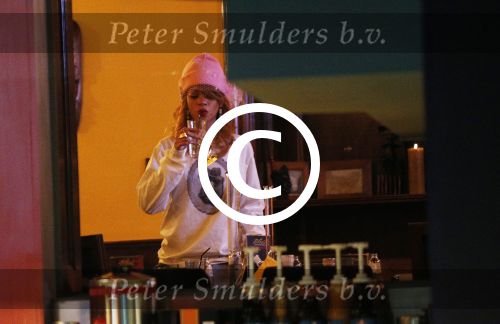 Amsterdam 22 juni 2013
Zangeres Rihanna in coffeeshop de greenhouse in amsterdam en daarna bij het Amstel hotel.
Peter Smulders bv