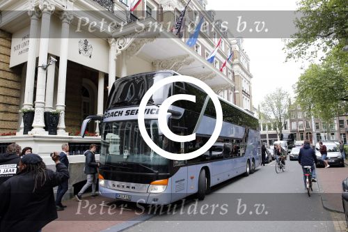 Amsterdam 26 juni 2013
Rihanna vertrekt bij het amstel hotel na haar concerten in het ziggo dome. Ze ging met de tourbus naar Keulen.
Peter Smulders bv