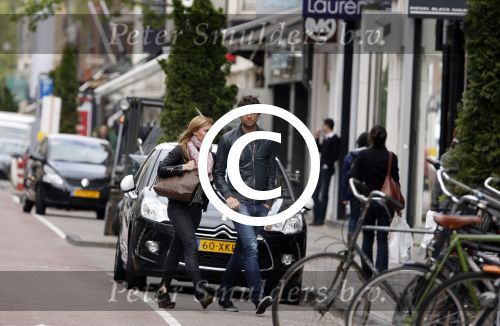 Amsterdam 10 juni 2013
Simon en Annemarie Keizer aan het winkelen op de pc hooftstraat.
Peter Smulders bv