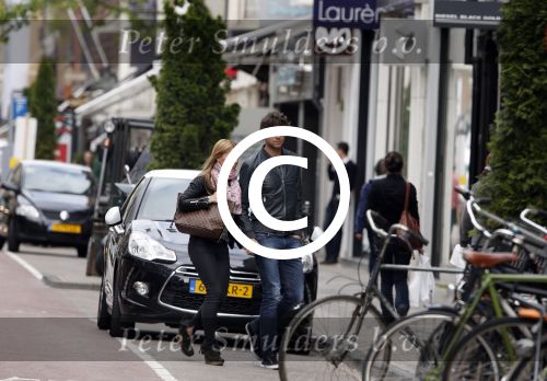 Amsterdam 10 juni 2013
Simon en Annemarie Keizer aan het winkelen op de pc hooftstraat.
Peter Smulders bv