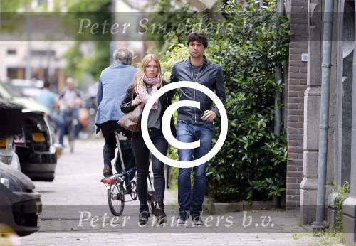Amsterdam 10 juni 2013
Simon en Annemarie Keizer aan het winkelen op de pc hooftstraat.
Peter Smulders bv