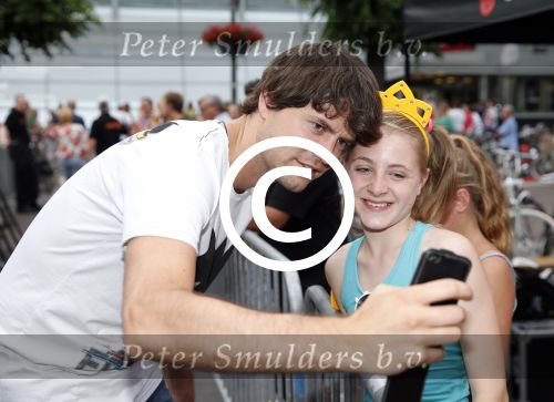 Uden 18 juni 2013
Tros Muziek feest op de markt in Uden. Nick Schilder en Simon Keizer
Peter Smulders bv