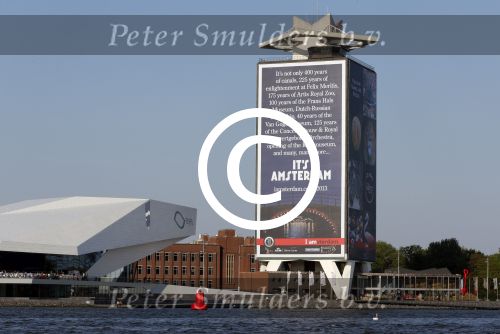 Amsterdam 7 juni 2013
Diverse gebouwen in amsterdam. oude shell gebouw toren overhoeks
Peter Smulders bv