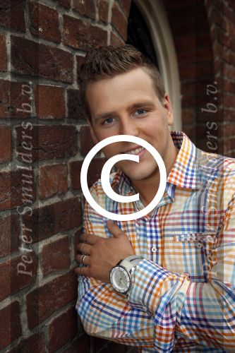 Uden 18 juni 2013
Tros Muziek feest op de markt in Uden. Wesley Klein met Kyboe horlohe
Peter Smulders bv