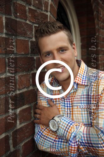 Uden 18 juni 2013
Tros Muziek feest op de markt in Uden. Wesley Klein met Kyboe horlohe
Peter Smulders bv