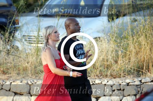 ibiza 15 juni 2013
Winston Bogarde met een kennis op ibiza.
Peter Smulders bv