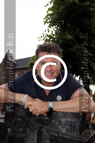 Uden 18 juni 2013
Tros Muziek feest op de markt in Uden. Wolter Kroes
Peter Smulders bv