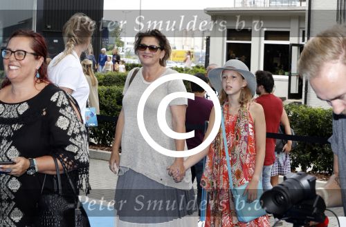 Amsterdam 22 juni 2016 
Premiere finding Dory in theater Amsterdam. Annet Malherbe met ...