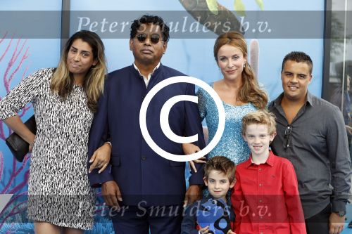 Amsterdam 22 juni 2016 
Premiere finding Dory in theater Amsterdam. Annick Boer met partner en kinderen oa Joep Kraaykamp