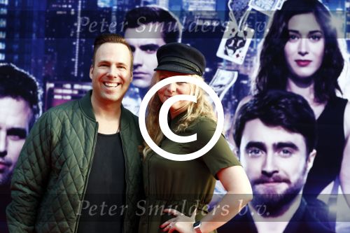 Amsterdam 8 juni 2016 
Premiere now you see me 2 in pathe arena. Barry Paf met een vriendin