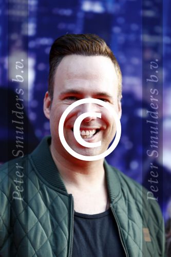 Amsterdam 8 juni 2016 
Premiere now you see me 2 in pathe arena. Barry Paf met een vriendin