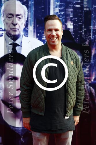 Amsterdam 8 juni 2016 
Premiere now you see me 2 in pathe arena. Barry Paf met een vriendin