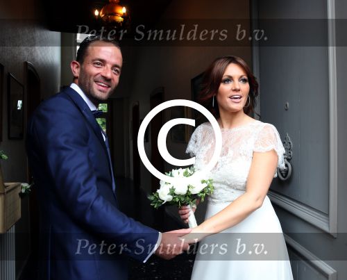 Belgie 16 juni 2016
Een zwangere Belle Perez trouwt met Wouter van der Horst. De ouders zijn natuurlijk ook aanwezig.