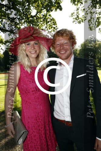 Haarzuilens 22 juni 2016
Haringparty op kasteel Haarzuilens. Ben Woldring met vriendin