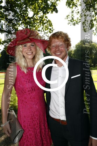Haarzuilens 22 juni 2016
Haringparty op kasteel Haarzuilens. Ben Woldring met vriendin