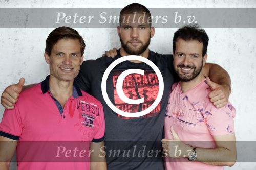 Amsterdam 23 juni 2016
Annette de Vries interviewt Casper v Dien en Florian Munteanu bij the harbour club.
Varol Porsemay heeft ze naar nederland gehaald.