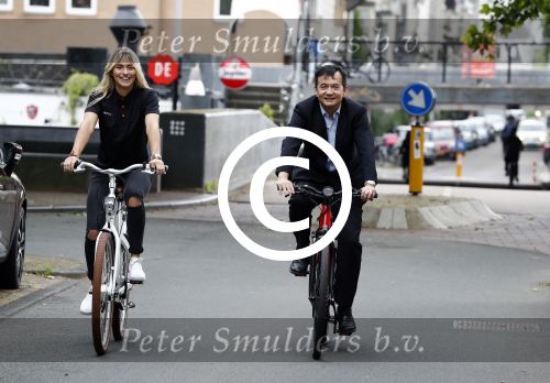 Amsterdam 14 juni 2016
Presentatie electrische fiets van het merk BESV met Estavana Polman. CEO Andy Su is ook aanwezig bij de presentatie in het Amstel Hotel.