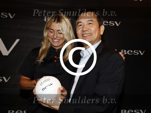 Amsterdam 14 juni 2016
Presentatie electrische fiets van het merk BESV met Estavana Polman. CEO Andy Su is ook aanwezig bij de presentatie in het Amstel Hotel.