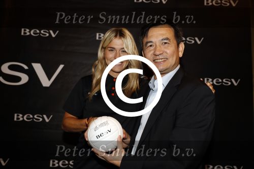 Amsterdam 14 juni 2016
Presentatie electrische fiets van het merk BESV met Estavana Polman. CEO Andy Su is ook aanwezig bij de presentatie in het Amstel Hotel.