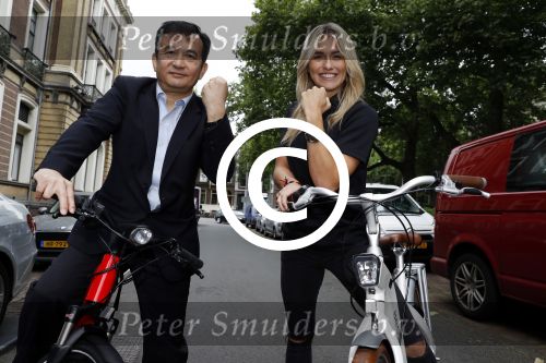 Amsterdam 14 juni 2016
Presentatie electrische fiets van het merk BESV met Estavana Polman. CEO Andy Su is ook aanwezig bij de presentatie in het Amstel Hotel.